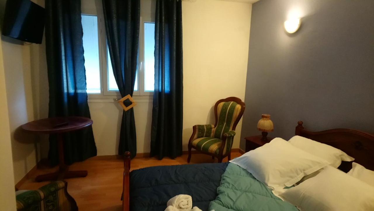 Hotel Le Passage De Vallon Екстер'єр фото