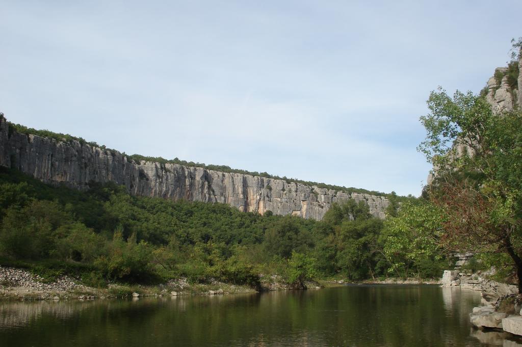 Hotel Le Passage De Vallon Екстер'єр фото